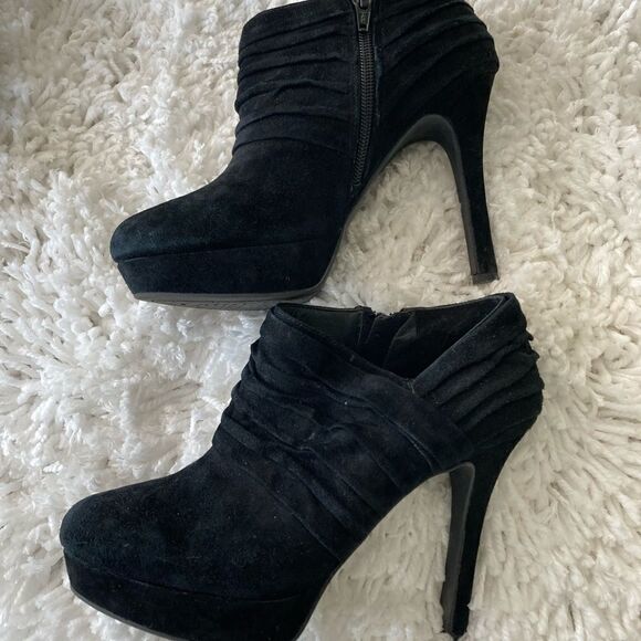 Gianni Bini black heeled booties boots Size 6 - Picture 5 of 6